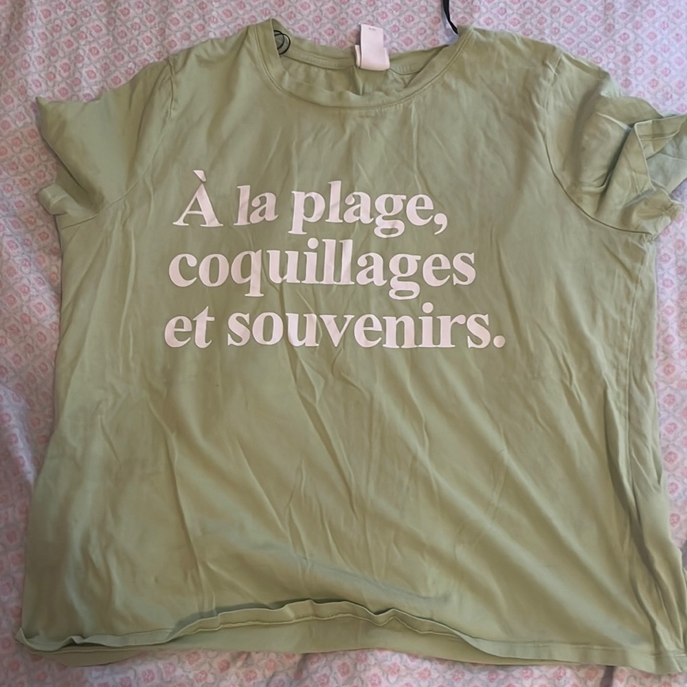 H&M Suvenior Tshirt